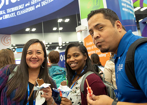 TCEA Members TCEA Members on the Exhibit Hall floor.